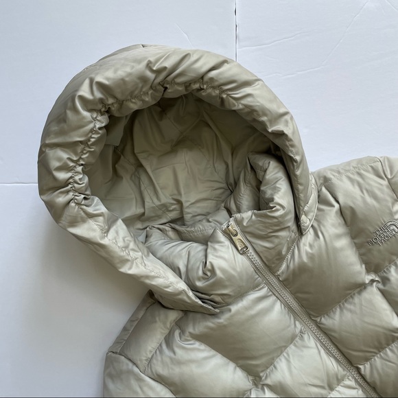 The North Face Padded 550 Fill Women’s Jacket, Size Medium - Picture 2 of 8